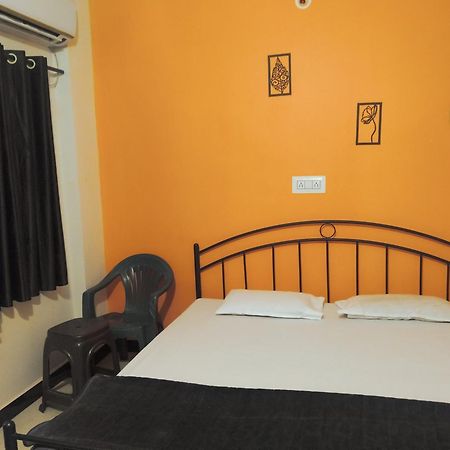 Shivlok Guest House Ujjain Zewnętrze zdjęcie