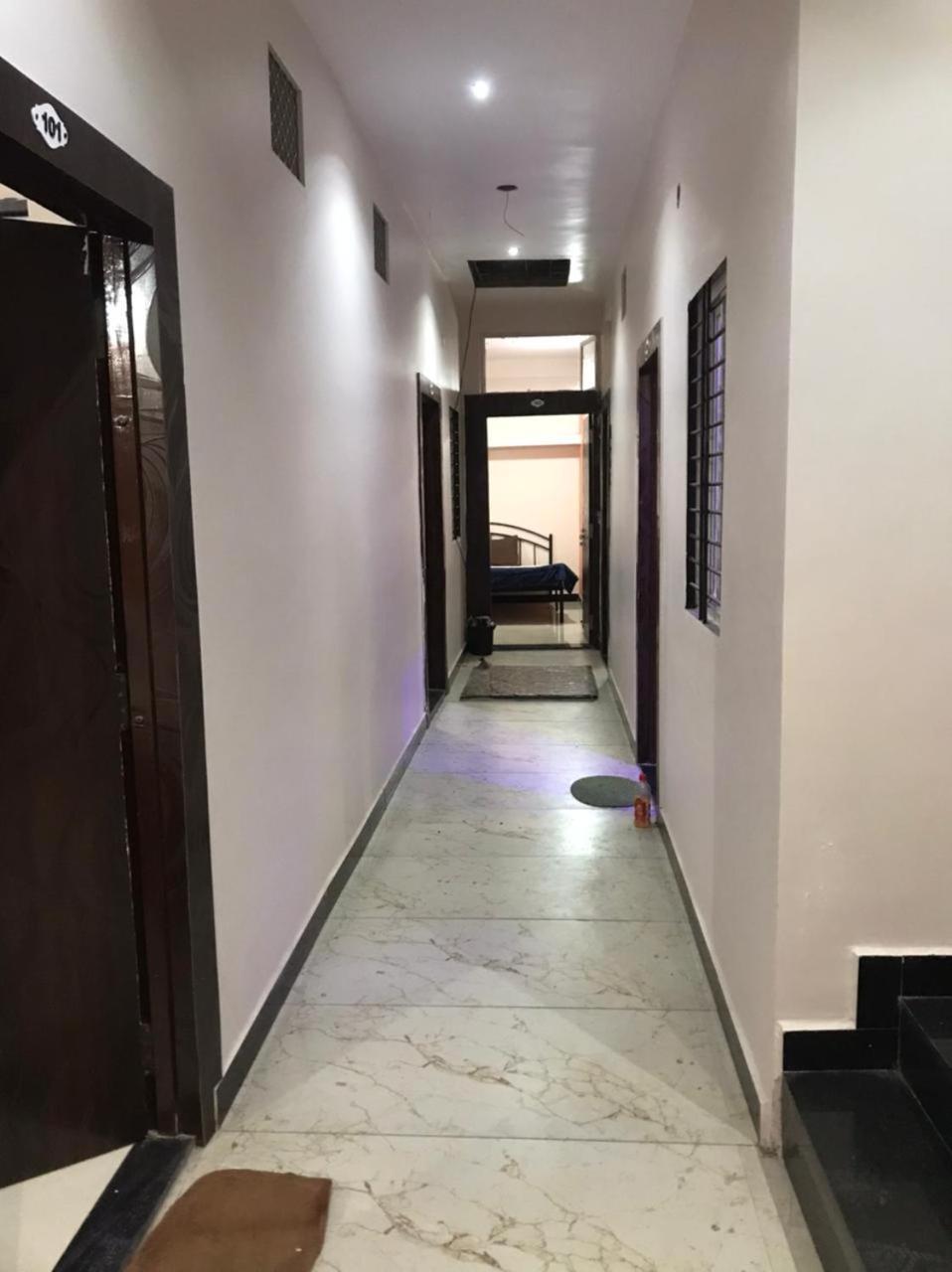Shivlok Guest House Ujjain Zewnętrze zdjęcie